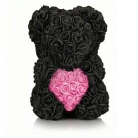 Orso rosa nero con cuore rosa